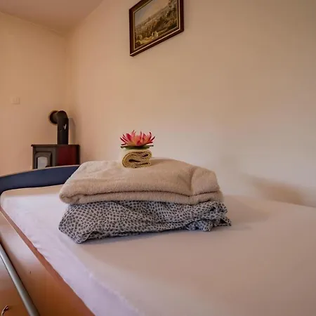 Planinski Raj House With 2 For 10 Guests