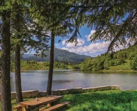 Appartamento Planinski Raj House With 2 For 10 Guests Lokve