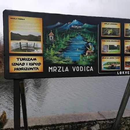 Apartment Planinski Raj